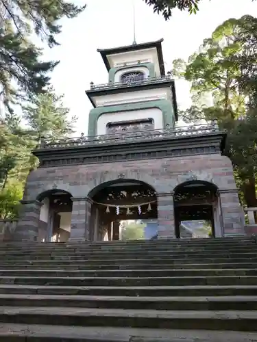 尾山神社の山門・神門