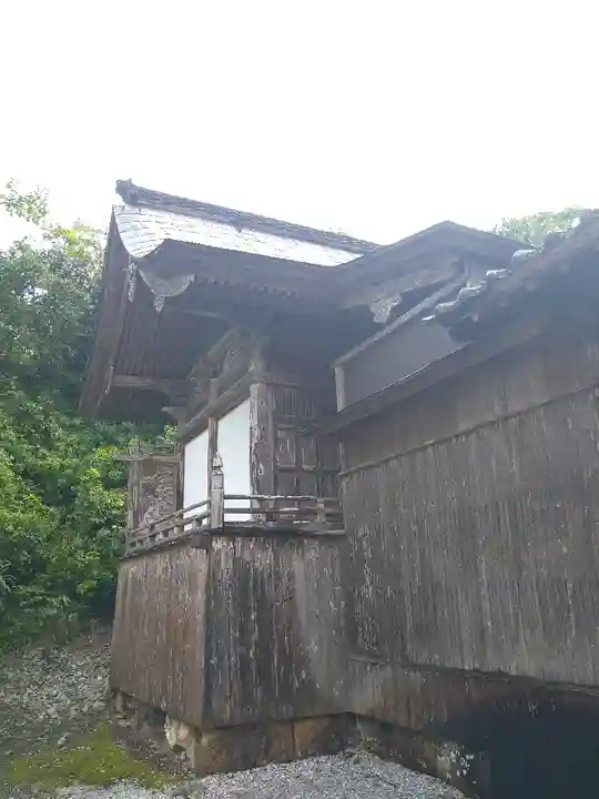 荒倉神社の本殿・本堂
