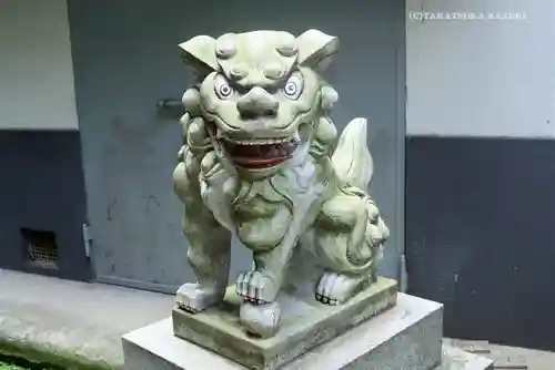 銀杏岡八幡神社の狛犬