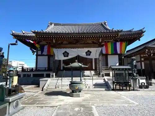 定泰寺の本殿