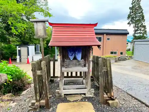 奥富士出雲神社の末社