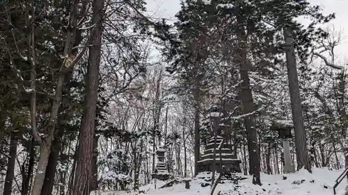 上川神社の庭園