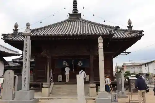 長尾寺の本殿・本堂