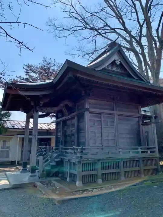 青木神社の{uncategorized: "未分類", other: "その他", undefined: "問題あり", building: "その他建物", grave: "お墓", sacred_gate: "鳥居", guardian: "狛犬", statue: "像", buddha: "仏像", history: "歴史", nature: "自然", garden: "庭園", animal: "動物", pagoda: "塔", temizu: "手水舎", mountain_gate: "山門・神門", sanctuary: "本殿・本堂", subordinate: "末社・摂社", art: "芸術", scenery: "景色", jizo: "地蔵", ema: "絵馬", goshuin: "御朱印", omikuji: "おみくじ", items: "授与品その他", amulet: "お守り", goshuincho: "御朱印帳", eats: "食事", festival: "お祭り", votive_dance: "神楽", shichigosan: "七五三参", wedding: "結婚式", experience: "体験その他", initially: "初詣", around: "周辺", anti_infection: "感染症対策"}