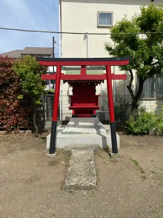 生麦神明社の{uncategorized: "未分類", other: "その他", undefined: "問題あり", building: "その他建物", grave: "お墓", sacred_gate: "鳥居", guardian: "狛犬", statue: "像", buddha: "仏像", history: "歴史", nature: "自然", garden: "庭園", animal: "動物", pagoda: "塔", temizu: "手水舎", mountain_gate: "山門・神門", sanctuary: "本殿・本堂", subordinate: "末社・摂社", art: "芸術", scenery: "景色", jizo: "地蔵", ema: "絵馬", goshuin: "御朱印", omikuji: "おみくじ", items: "授与品その他", amulet: "お守り", goshuincho: "御朱印帳", eats: "食事", festival: "お祭り", votive_dance: "神楽", shichigosan: "七五三参", wedding: "結婚式", experience: "体験その他", initially: "初詣", around: "周辺", anti_infection: "感染症対策"}