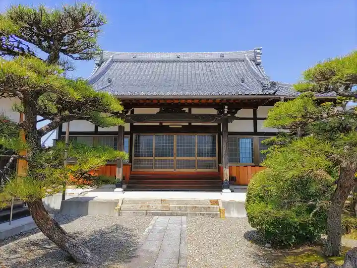 松栄寺の本殿・本堂