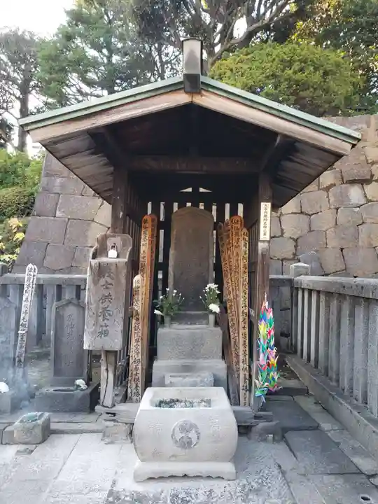 泉岳寺のお墓