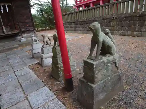 美濃輪稲荷神社の狛犬