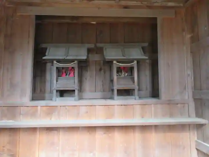 筑摩神社の末社・摂社