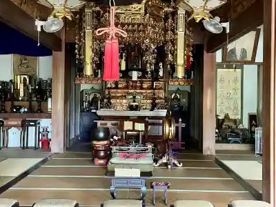 萬藏寺の{uncategorized: "未分類", other: "その他", undefined: "問題あり", building: "その他建物", grave: "お墓", sacred_gate: "鳥居", guardian: "狛犬", statue: "像", buddha: "仏像", history: "歴史", nature: "自然", garden: "庭園", animal: "動物", pagoda: "塔", temizu: "手水舎", mountain_gate: "山門・神門", sanctuary: "本殿・本堂", subordinate: "末社・摂社", art: "芸術", scenery: "景色", jizo: "地蔵", ema: "絵馬", goshuin: "御朱印", omikuji: "おみくじ", items: "授与品その他", amulet: "お守り", goshuincho: "御朱印帳", eats: "食事", festival: "お祭り", votive_dance: "神楽", shichigosan: "七五三参", wedding: "結婚式", experience: "体験その他", initially: "初詣", around: "周辺", anti_infection: "感染症対策"}