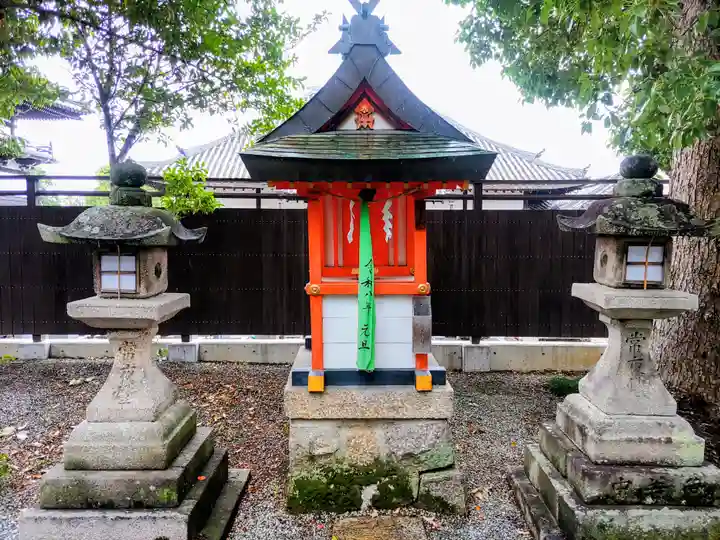 薬園八幡神社の末社・摂社