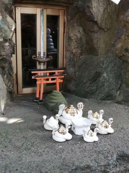 葛西神社の末社・摂社