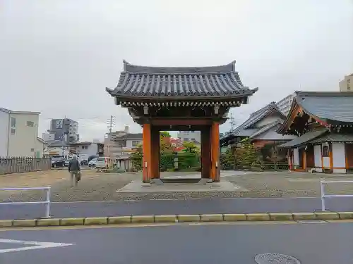 長全寺の山門