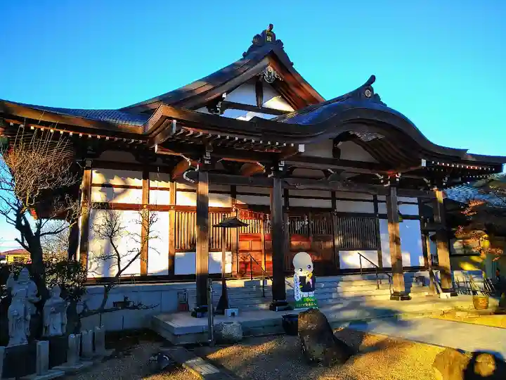 蓮華寺の本殿・本堂