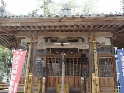 蓮華寺の本殿・本堂