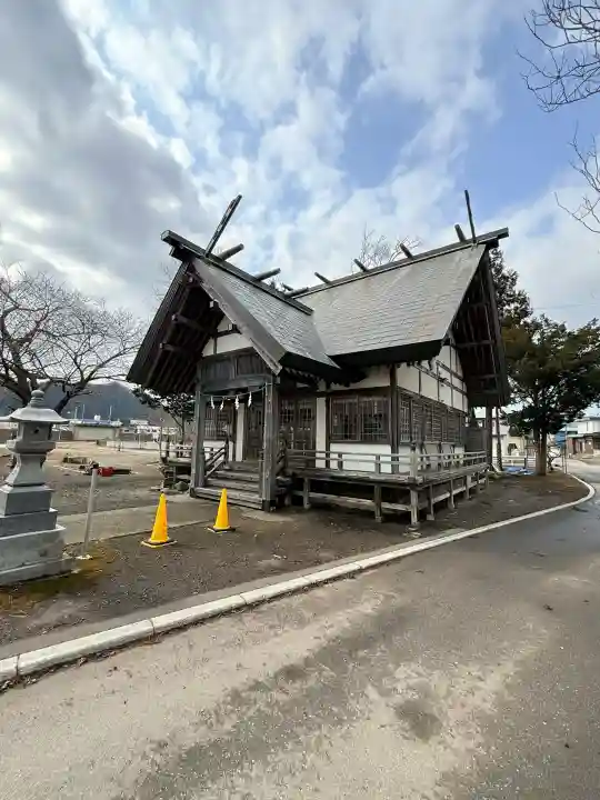 月崎神社の{uncategorized: "未分類", other: "その他", undefined: "問題あり", building: "その他建物", grave: "お墓", sacred_gate: "鳥居", guardian: "狛犬", statue: "像", buddha: "仏像", history: "歴史", nature: "自然", garden: "庭園", animal: "動物", pagoda: "塔", temizu: "手水舎", mountain_gate: "山門・神門", sanctuary: "本殿・本堂", subordinate: "末社・摂社", art: "芸術", scenery: "景色", jizo: "地蔵", ema: "絵馬", goshuin: "御朱印", omikuji: "おみくじ", items: "授与品その他", amulet: "お守り", goshuincho: "御朱印帳", eats: "食事", festival: "お祭り", votive_dance: "神楽", shichigosan: "七五三参", wedding: "結婚式", experience: "体験その他", initially: "初詣", around: "周辺", anti_infection: "感染症対策"}