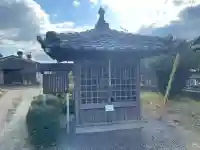 百八十八番供養塔の{uncategorized: "未分類", other: "その他", undefined: "問題あり", building: "その他建物", grave: "お墓", sacred_gate: "鳥居", guardian: "狛犬", statue: "像", buddha: "仏像", history: "歴史", nature: "自然", garden: "庭園", animal: "動物", pagoda: "塔", temizu: "手水舎", mountain_gate: "山門・神門", sanctuary: "本殿・本堂", subordinate: "末社・摂社", art: "芸術", scenery: "景色", jizo: "地蔵", ema: "絵馬", goshuin: "御朱印", omikuji: "おみくじ", items: "授与品その他", amulet: "お守り", goshuincho: "御朱印帳", eats: "食事", festival: "お祭り", votive_dance: "神楽", shichigosan: "七五三参", wedding: "結婚式", experience: "体験その他", initially: "初詣", around: "周辺", anti_infection: "感染症対策"}