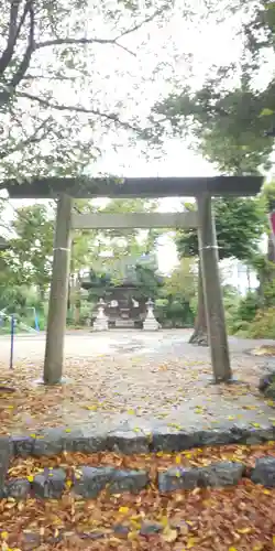 尾津神社の鳥居