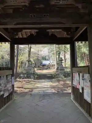 都々古別神社(馬場)の{uncategorized: "未分類", other: "その他", undefined: "問題あり", building: "その他建物", grave: "お墓", sacred_gate: "鳥居", guardian: "狛犬", statue: "像", buddha: "仏像", history: "歴史", nature: "自然", garden: "庭園", animal: "動物", pagoda: "塔", temizu: "手水舎", mountain_gate: "山門・神門", sanctuary: "本殿・本堂", subordinate: "末社・摂社", art: "芸術", scenery: "景色", jizo: "地蔵", ema: "絵馬", goshuin: "御朱印", omikuji: "おみくじ", items: "授与品その他", amulet: "お守り", goshuincho: "御朱印帳", eats: "食事", festival: "お祭り", votive_dance: "神楽", shichigosan: "七五三参", wedding: "結婚式", experience: "体験その他", initially: "初詣", around: "周辺", anti_infection: "感染症対策"}