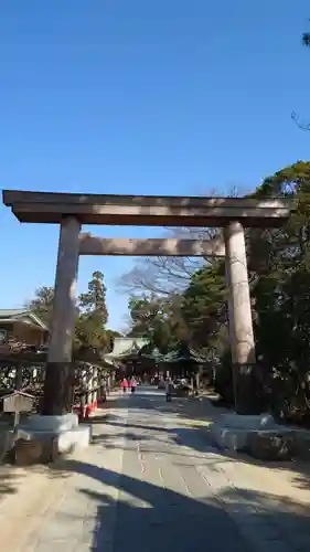 越ヶ谷久伊豆神社の鳥居