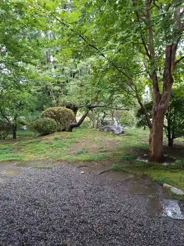 崇禅寺の庭園