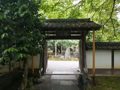 常照皇寺の山門・神門