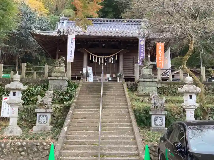 高尾山麓氷川神社の本殿・本堂