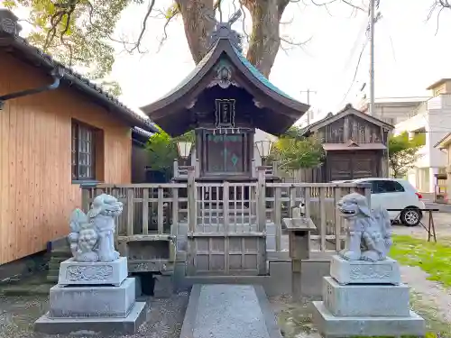 賣布神社の末社