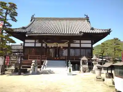 多聞寺の本殿・本堂