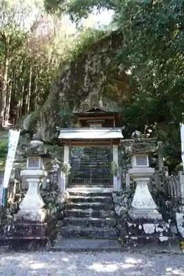 岩神神社の本殿・本堂