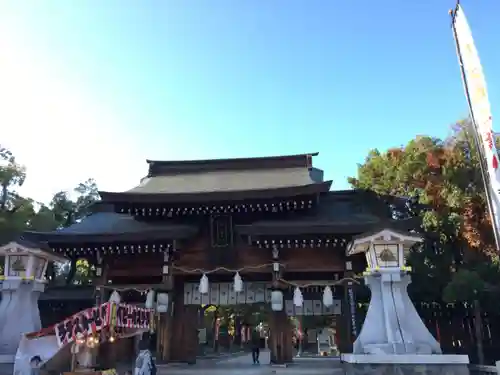 湊川神社の山門・神門