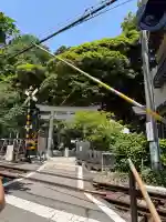 御霊神社の{uncategorized: "未分類", other: "その他", undefined: "問題あり", building: "その他建物", grave: "お墓", sacred_gate: "鳥居", guardian: "狛犬", statue: "像", buddha: "仏像", history: "歴史", nature: "自然", garden: "庭園", animal: "動物", pagoda: "塔", temizu: "手水舎", mountain_gate: "山門・神門", sanctuary: "本殿・本堂", subordinate: "末社・摂社", art: "芸術", scenery: "景色", jizo: "地蔵", ema: "絵馬", goshuin: "御朱印", omikuji: "おみくじ", items: "授与品その他", amulet: "お守り", goshuincho: "御朱印帳", eats: "食事", festival: "お祭り", votive_dance: "神楽", shichigosan: "七五三参", wedding: "結婚式", experience: "体験その他", initially: "初詣", around: "周辺", anti_infection: "感染症対策"}