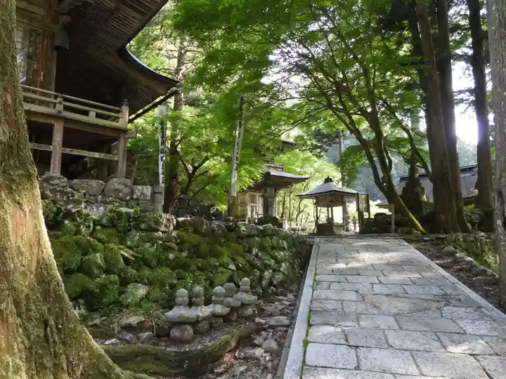 横蔵寺(岐阜県)