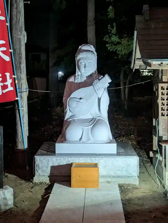 浅間神社の{uncategorized: "未分類", other: "その他", undefined: "問題あり", building: "その他建物", grave: "お墓", sacred_gate: "鳥居", guardian: "狛犬", statue: "像", buddha: "仏像", history: "歴史", nature: "自然", garden: "庭園", animal: "動物", pagoda: "塔", temizu: "手水舎", mountain_gate: "山門・神門", sanctuary: "本殿・本堂", subordinate: "末社・摂社", art: "芸術", scenery: "景色", jizo: "地蔵", ema: "絵馬", goshuin: "御朱印", omikuji: "おみくじ", items: "授与品その他", amulet: "お守り", goshuincho: "御朱印帳", eats: "食事", festival: "お祭り", votive_dance: "神楽", shichigosan: "七五三参", wedding: "結婚式", experience: "体験その他", initially: "初詣", around: "周辺", anti_infection: "感染症対策"}