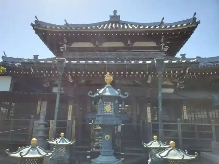 西光寺の本殿・本堂