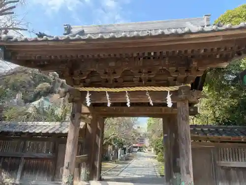 長勝寺の{uncategorized: "未分類", other: "その他", undefined: "問題あり", building: "その他建物", grave: "お墓", sacred_gate: "鳥居", guardian: "狛犬", statue: "像", buddha: "仏像", history: "歴史", nature: "自然", garden: "庭園", animal: "動物", pagoda: "塔", temizu: "手水舎", mountain_gate: "山門・神門", sanctuary: "本殿・本堂", subordinate: "末社・摂社", art: "芸術", scenery: "景色", jizo: "地蔵", ema: "絵馬", goshuin: "御朱印", omikuji: "おみくじ", items: "授与品その他", amulet: "お守り", goshuincho: "御朱印帳", eats: "食事", festival: "お祭り", votive_dance: "神楽", shichigosan: "七五三参", wedding: "結婚式", experience: "体験その他", initially: "初詣", around: "周辺", anti_infection: "感染症対策"}