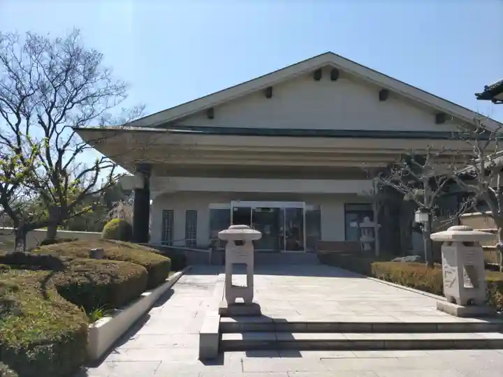 慈法寺の本殿・本堂