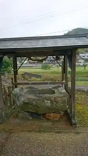 梅田神社の手水舎