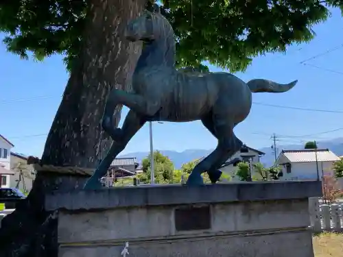 桐原牧神社の{uncategorized: "未分類", other: "その他", undefined: "問題あり", building: "その他建物", grave: "お墓", sacred_gate: "鳥居", guardian: "狛犬", statue: "像", buddha: "仏像", history: "歴史", nature: "自然", garden: "庭園", animal: "動物", pagoda: "塔", temizu: "手水舎", mountain_gate: "山門・神門", sanctuary: "本殿・本堂", subordinate: "末社・摂社", art: "芸術", scenery: "景色", jizo: "地蔵", ema: "絵馬", goshuin: "御朱印", omikuji: "おみくじ", items: "授与品その他", amulet: "お守り", goshuincho: "御朱印帳", eats: "食事", festival: "お祭り", votive_dance: "神楽", shichigosan: "七五三参", wedding: "結婚式", experience: "体験その他", initially: "初詣", around: "周辺", anti_infection: "感染症対策"}
