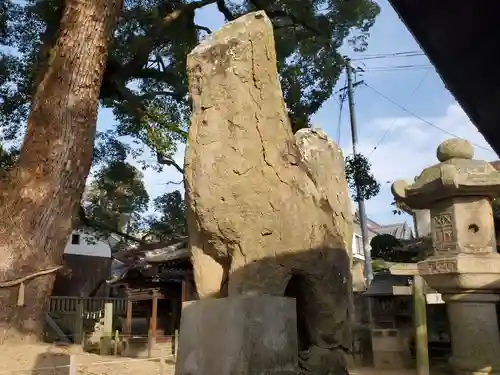 艮神社の狛犬