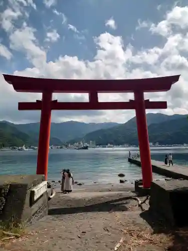 諸口神社の{uncategorized: "未分類", other: "その他", undefined: "問題あり", building: "その他建物", grave: "お墓", sacred_gate: "鳥居", guardian: "狛犬", statue: "像", buddha: "仏像", history: "歴史", nature: "自然", garden: "庭園", animal: "動物", pagoda: "塔", temizu: "手水舎", mountain_gate: "山門・神門", sanctuary: "本殿・本堂", subordinate: "末社・摂社", art: "芸術", scenery: "景色", jizo: "地蔵", ema: "絵馬", goshuin: "御朱印", omikuji: "おみくじ", items: "授与品その他", amulet: "お守り", goshuincho: "御朱印帳", eats: "食事", festival: "お祭り", votive_dance: "神楽", shichigosan: "七五三参", wedding: "結婚式", experience: "体験その他", initially: "初詣", around: "周辺", anti_infection: "感染症対策"}