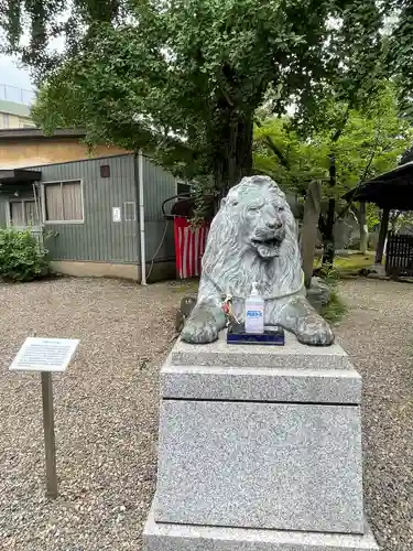 三囲神社の狛犬