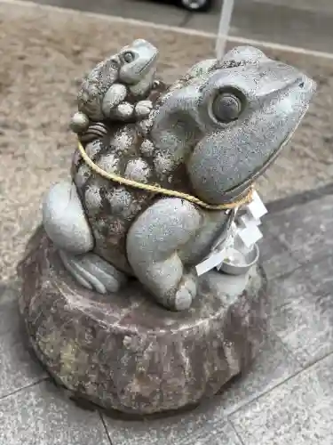 猿田彦三河神社の{uncategorized: "未分類", other: "その他", undefined: "問題あり", building: "その他建物", grave: "お墓", sacred_gate: "鳥居", guardian: "狛犬", statue: "像", buddha: "仏像", history: "歴史", nature: "自然", garden: "庭園", animal: "動物", pagoda: "塔", temizu: "手水舎", mountain_gate: "山門・神門", sanctuary: "本殿・本堂", subordinate: "末社・摂社", art: "芸術", scenery: "景色", jizo: "地蔵", ema: "絵馬", goshuin: "御朱印", omikuji: "おみくじ", items: "授与品その他", amulet: "お守り", goshuincho: "御朱印帳", eats: "食事", festival: "お祭り", votive_dance: "神楽", shichigosan: "七五三参", wedding: "結婚式", experience: "体験その他", initially: "初詣", around: "周辺", anti_infection: "感染症対策"}