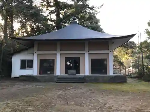 虚空蔵堂の本殿・本堂