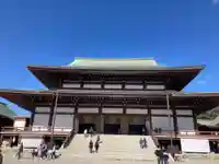 成田山新勝寺の本殿・本堂