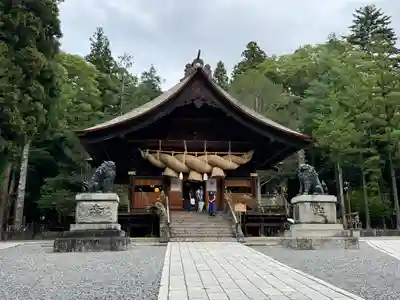 諏訪大社下社秋宮(長野県)