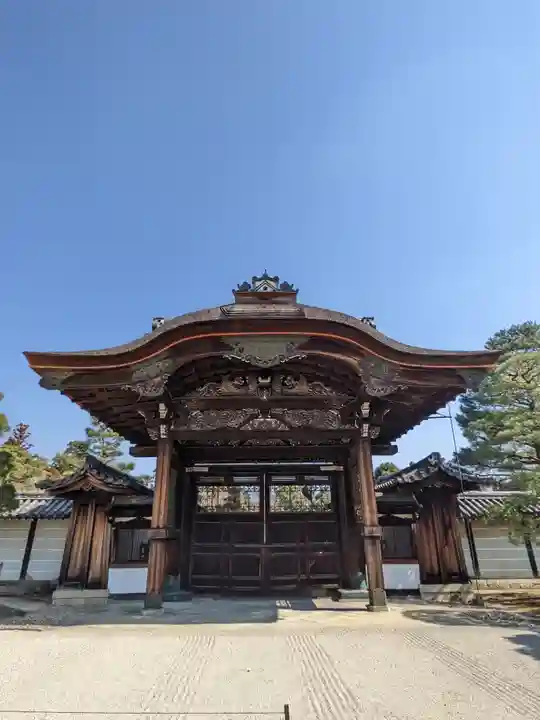 仁和寺の山門・神門