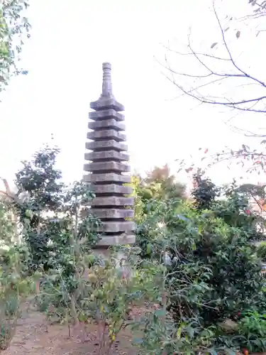 横浜　西方寺の塔