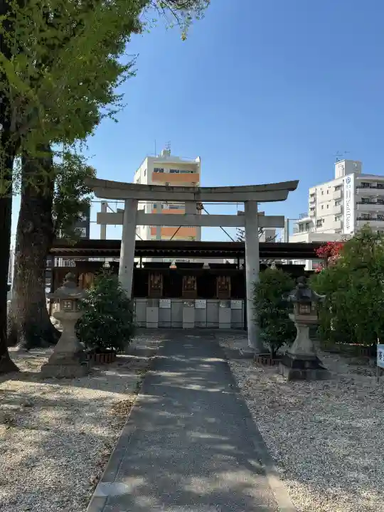 神明社(赤塚神明社)の{uncategorized: "未分類", other: "その他", undefined: "問題あり", building: "その他建物", grave: "お墓", sacred_gate: "鳥居", guardian: "狛犬", statue: "像", buddha: "仏像", history: "歴史", nature: "自然", garden: "庭園", animal: "動物", pagoda: "塔", temizu: "手水舎", mountain_gate: "山門・神門", sanctuary: "本殿・本堂", subordinate: "末社・摂社", art: "芸術", scenery: "景色", jizo: "地蔵", ema: "絵馬", goshuin: "御朱印", omikuji: "おみくじ", items: "授与品その他", amulet: "お守り", goshuincho: "御朱印帳", eats: "食事", festival: "お祭り", votive_dance: "神楽", shichigosan: "七五三参", wedding: "結婚式", experience: "体験その他", initially: "初詣", around: "周辺", anti_infection: "感染症対策"}