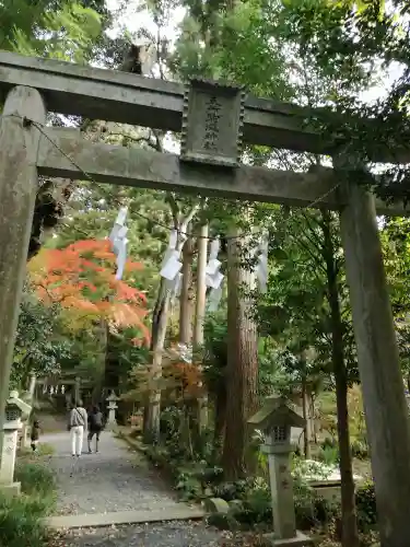 五所駒瀧神社の鳥居